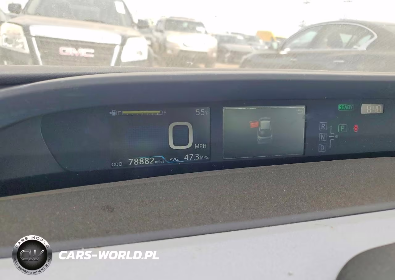 2018 Toyota Prius Four VIN:JTDKARFU5J3061882 - 9