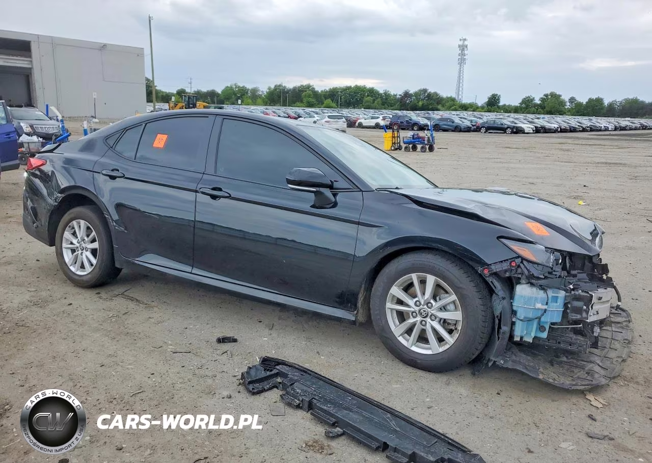 2025 Toyota Camry Le VIN:4T1DAACK3SU639224 - 4