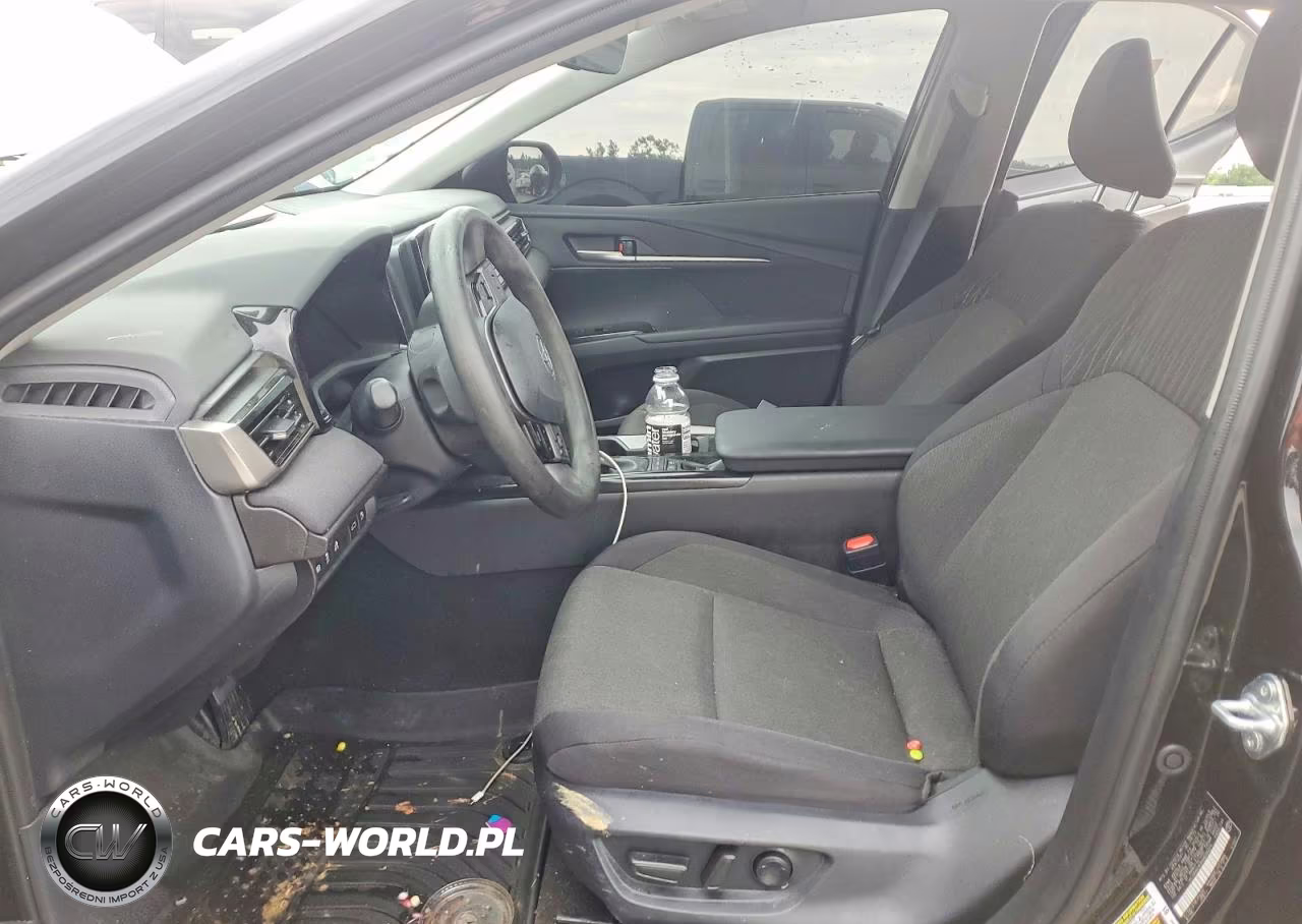 2025 Toyota Camry Le VIN:4T1DAACK3SU639224 - 7