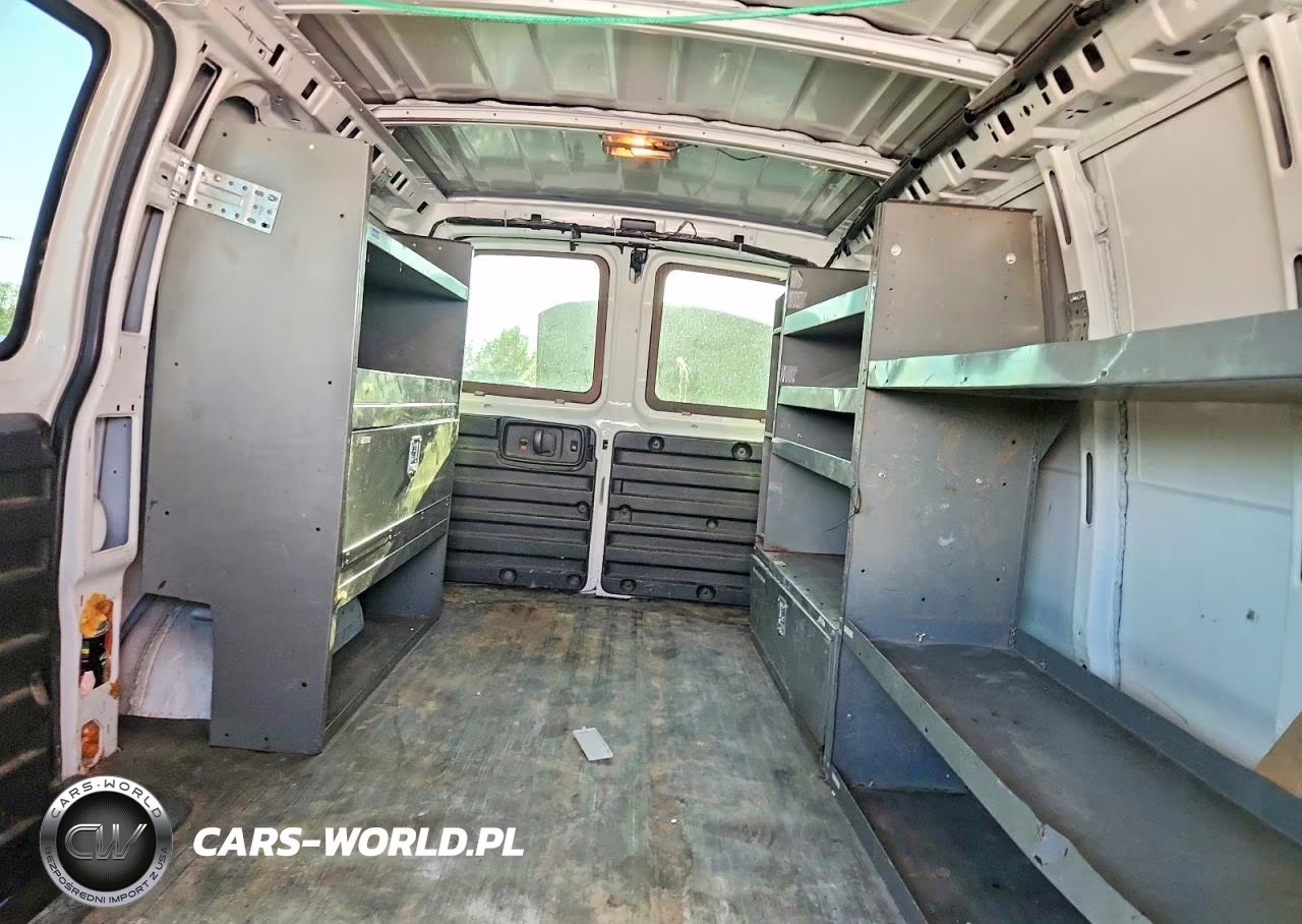 2010 Chev Express G1500 VIN:1GCUGADX3A1140212 - 10