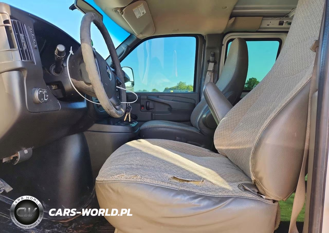 2010 Chev Express G1500 VIN:1GCUGADX3A1140212 - 7