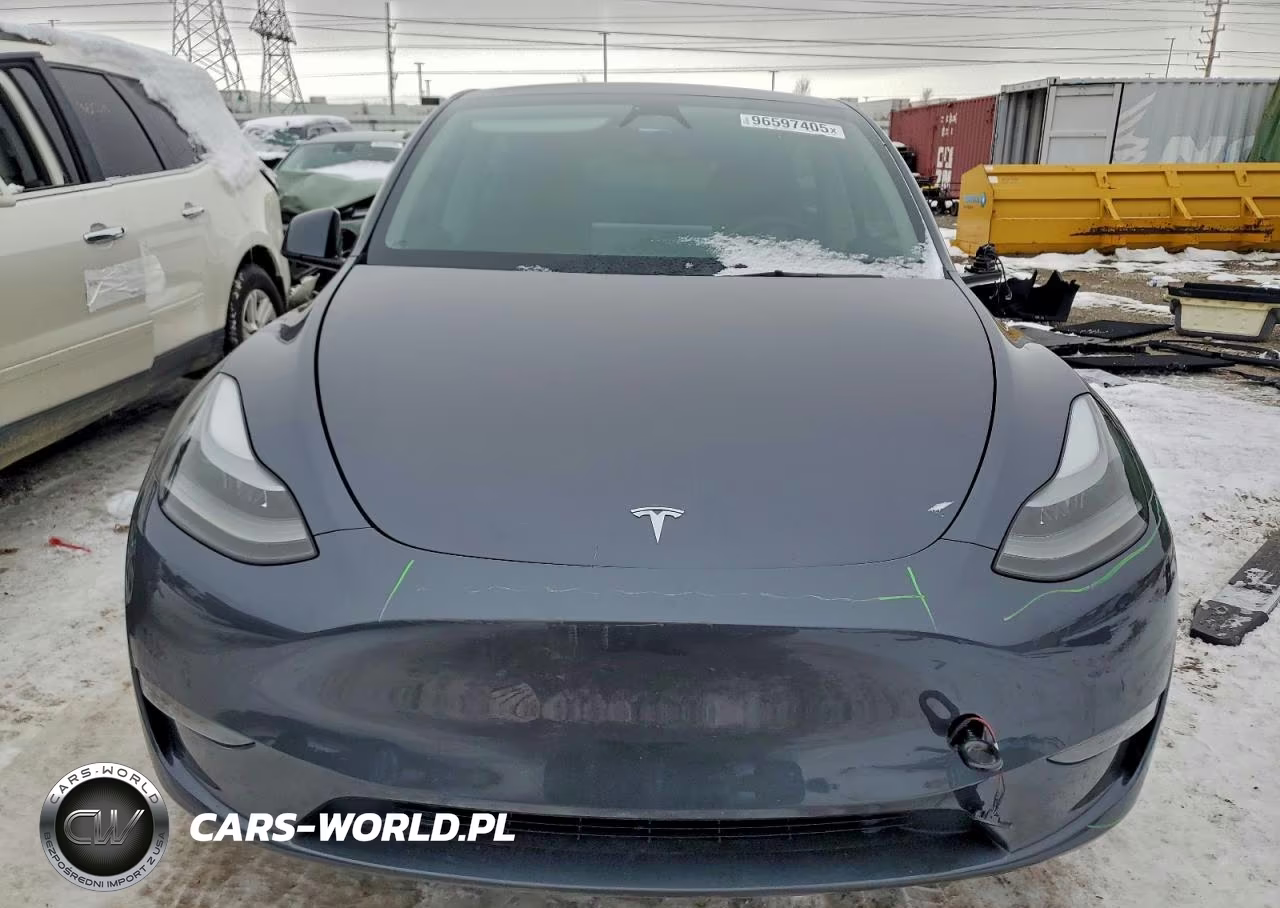 2023 Tesla Model Y VIN:7SAYGDEF0PF936864 - 5