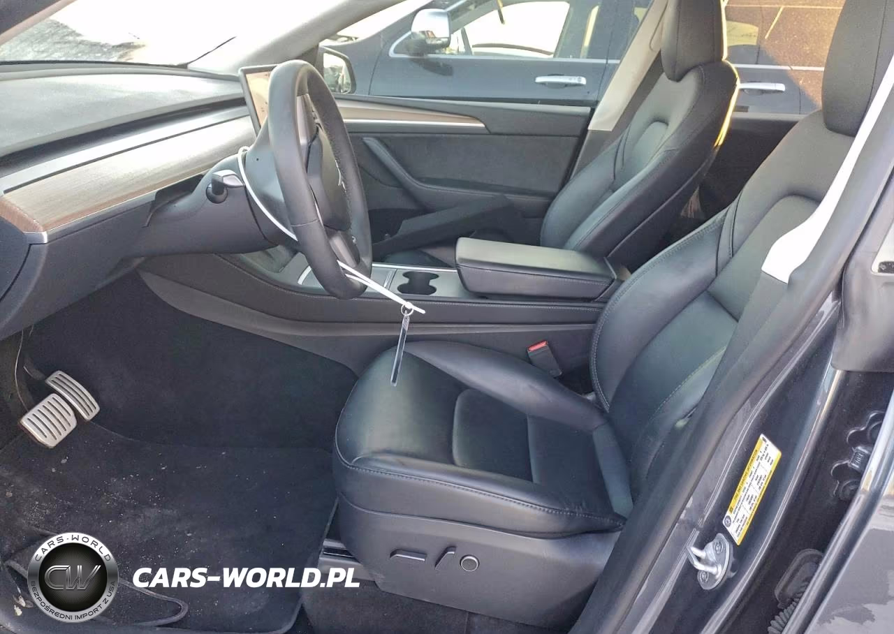 2023 Tesla Model Y VIN:7SAYGDEF0PF936864 - 7