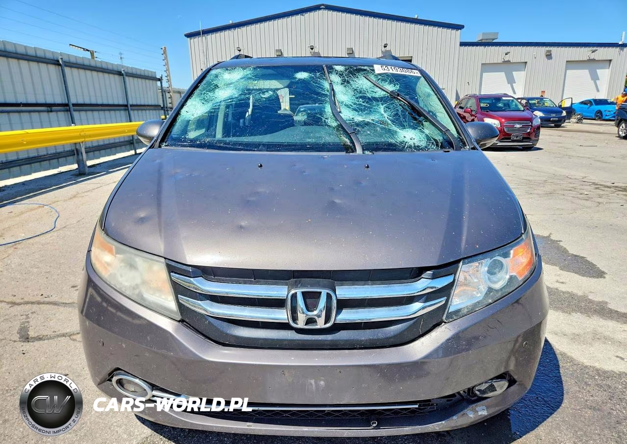 2015 Honda Odyssey Touring VIN:5FNRL5H96FB079845 - 5