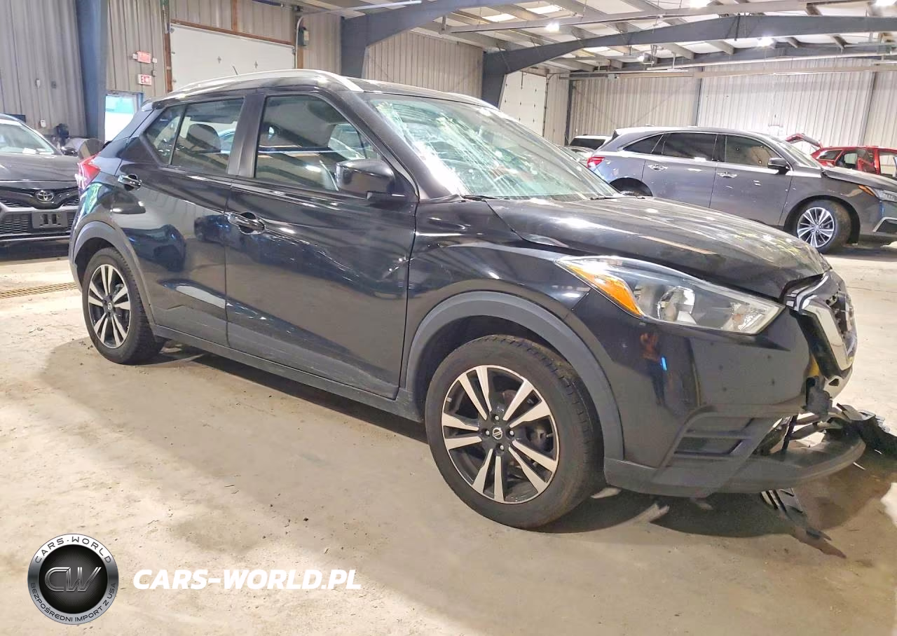 2019 Nissan Kicks Sv VIN:3N1CP5CU0KL544883 - 4
