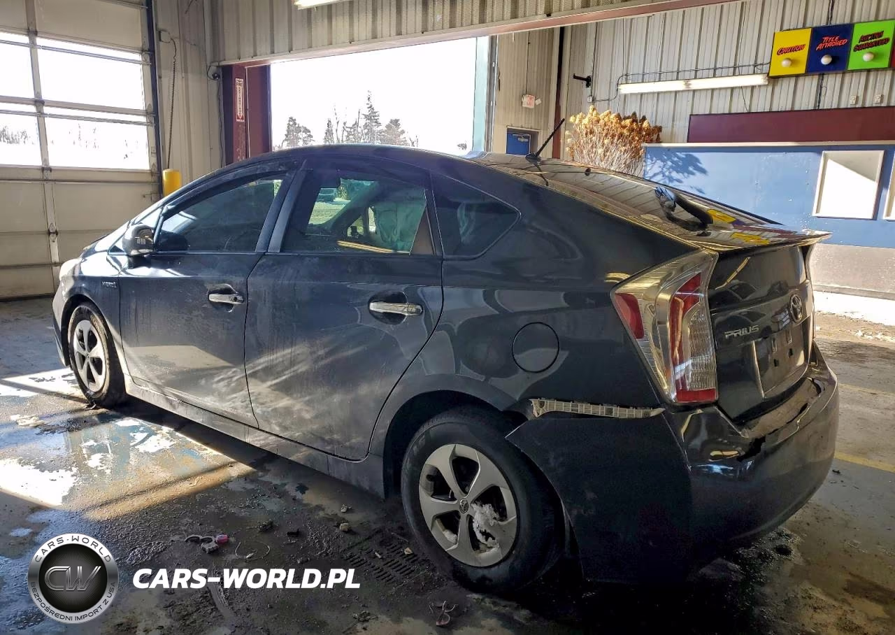2015 Toyota Prius Two VIN:JTDKN3DU0F0419676 - 2