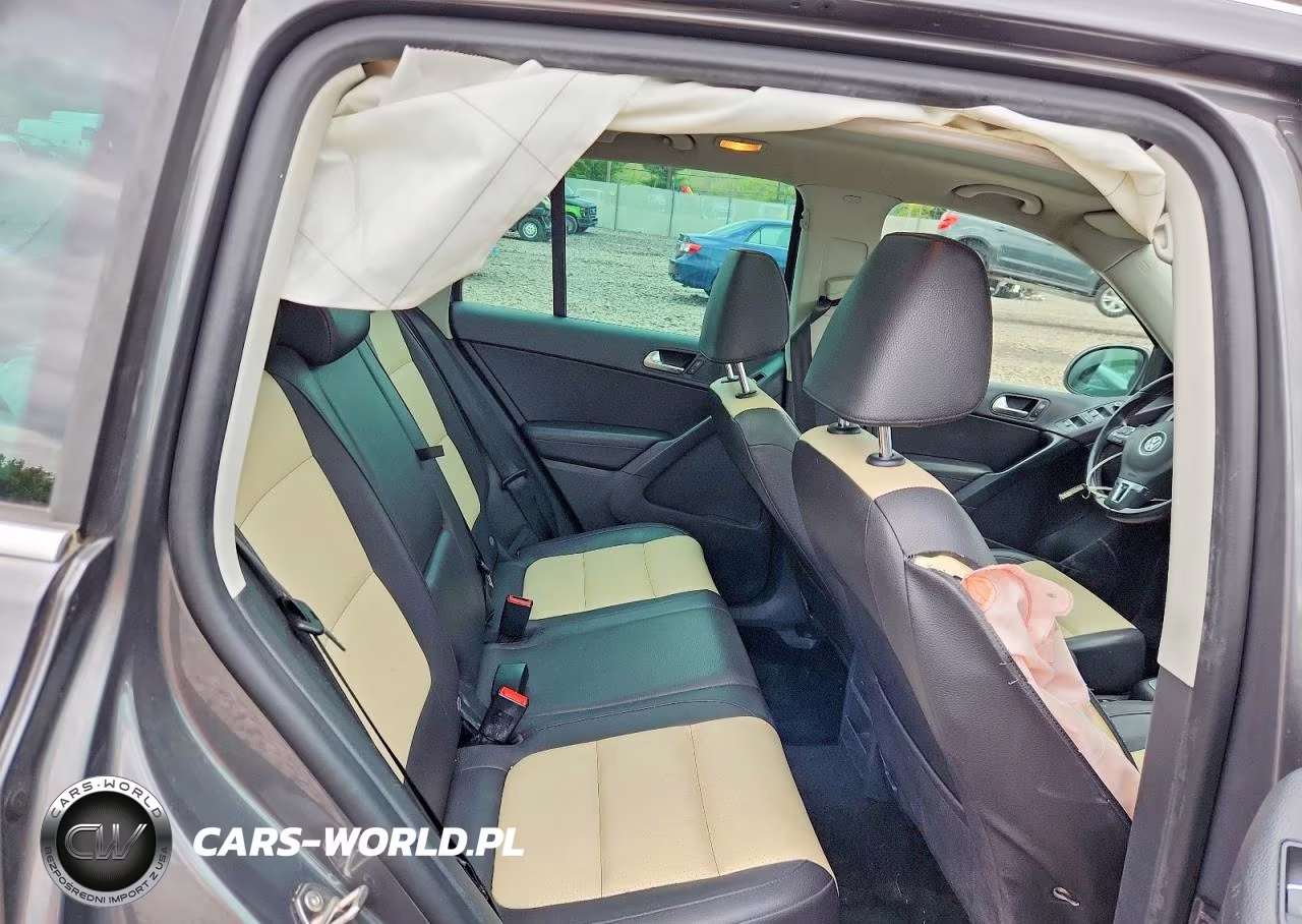 2016 Volkswagen Tiguan S VIN:WVGAV7AX8GW602948 - 11
