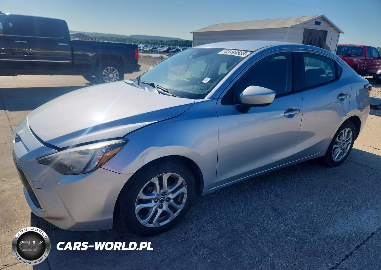 2018 Toyota Yaris Ia Base