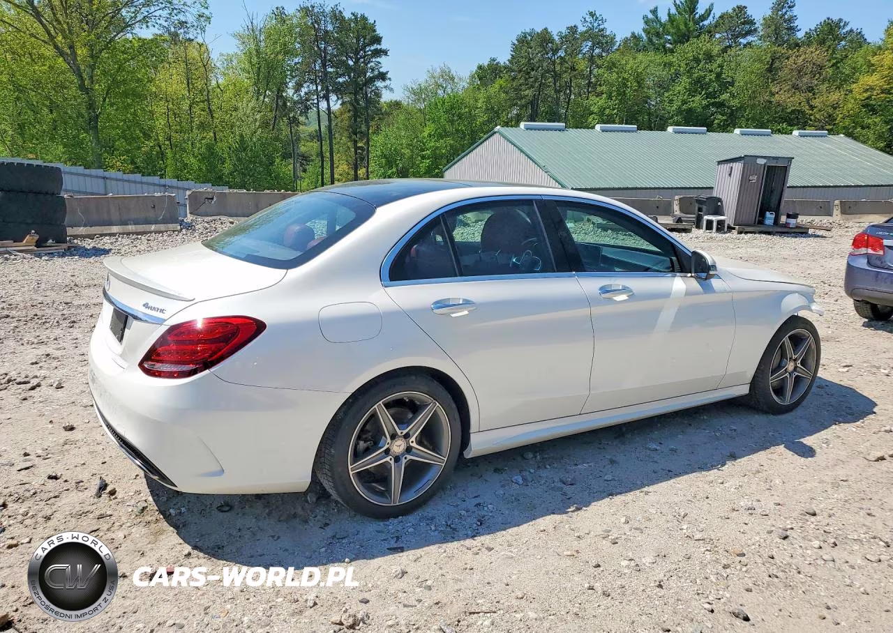 2016 Mercedes-Benz C 300 4Matic VIN:55SWF4KB5GU099942 - 3