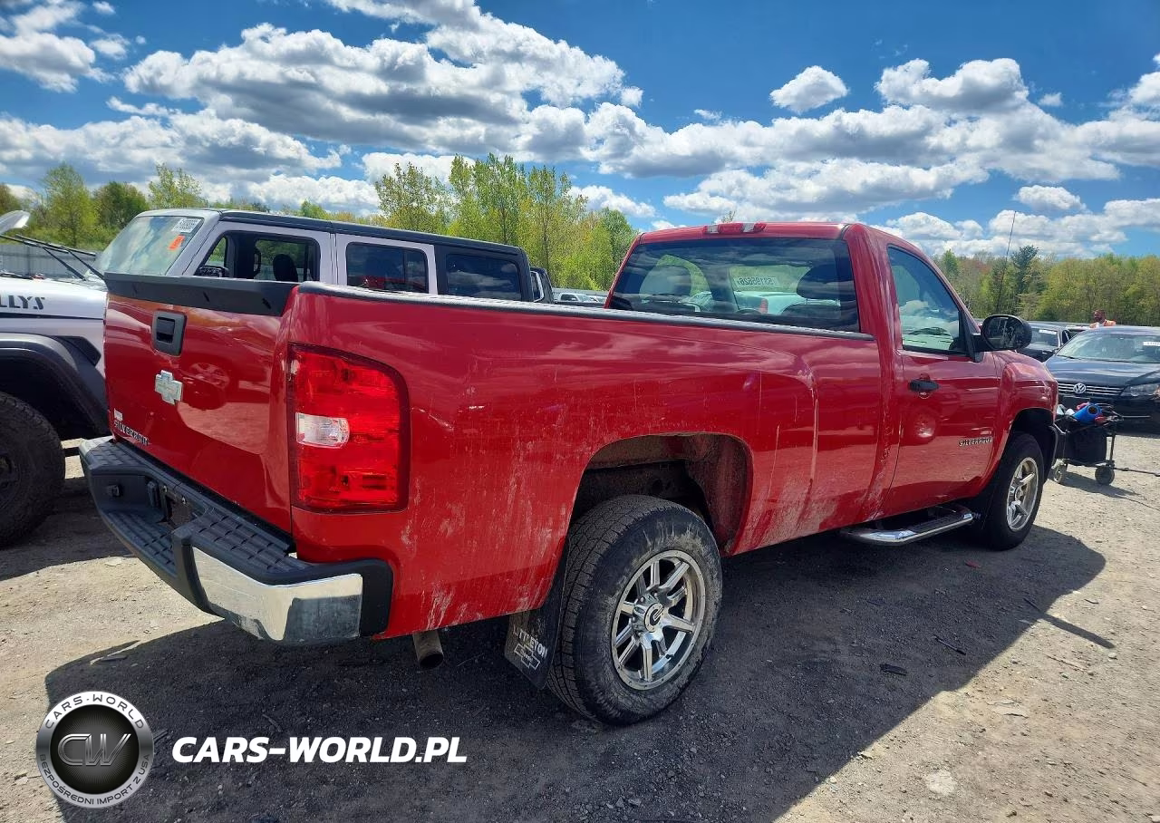 2008 Chevrolet Silverado 1500 VIN:1GCEC14XX8Z231795 - 3