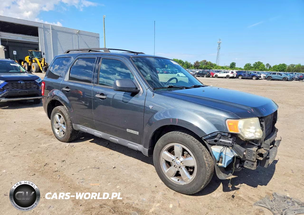 2008 Ford Escape Xlt VIN:1FMCU93158KC70220 - 4