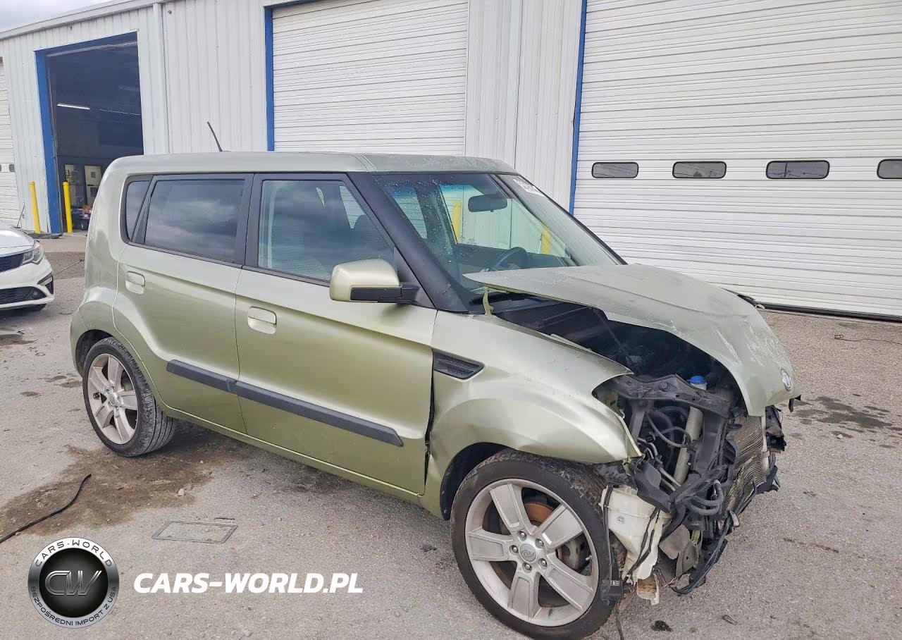 2010 Kia Soul + VIN:KNDJT2A20A7099757 - 4