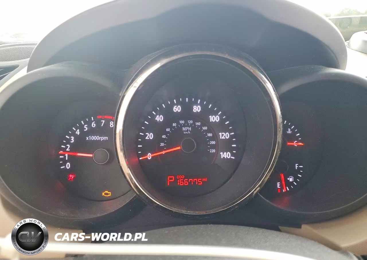2010 Kia Soul + VIN:KNDJT2A20A7099757 - 9
