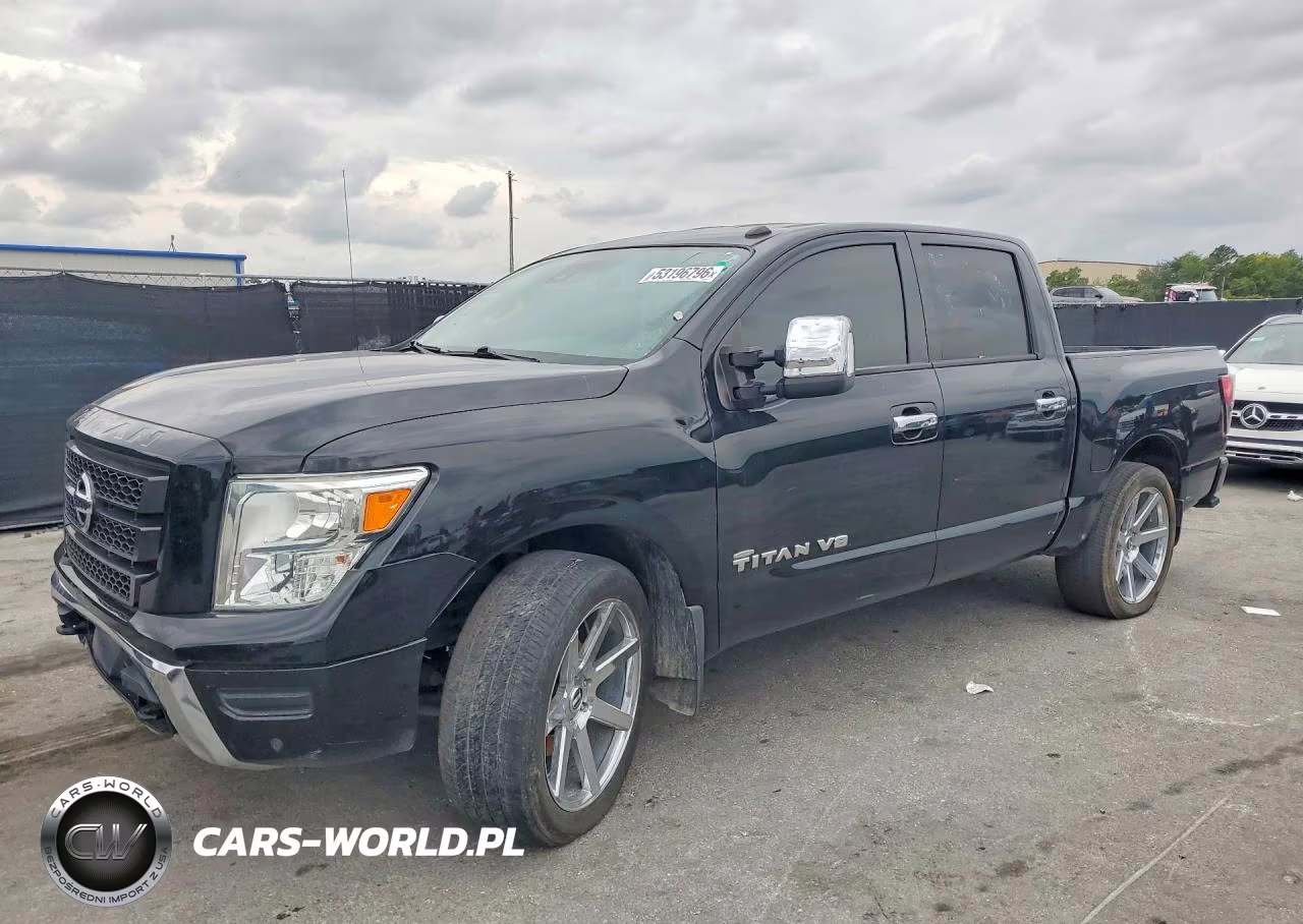 2020 Nissan Titan Sv