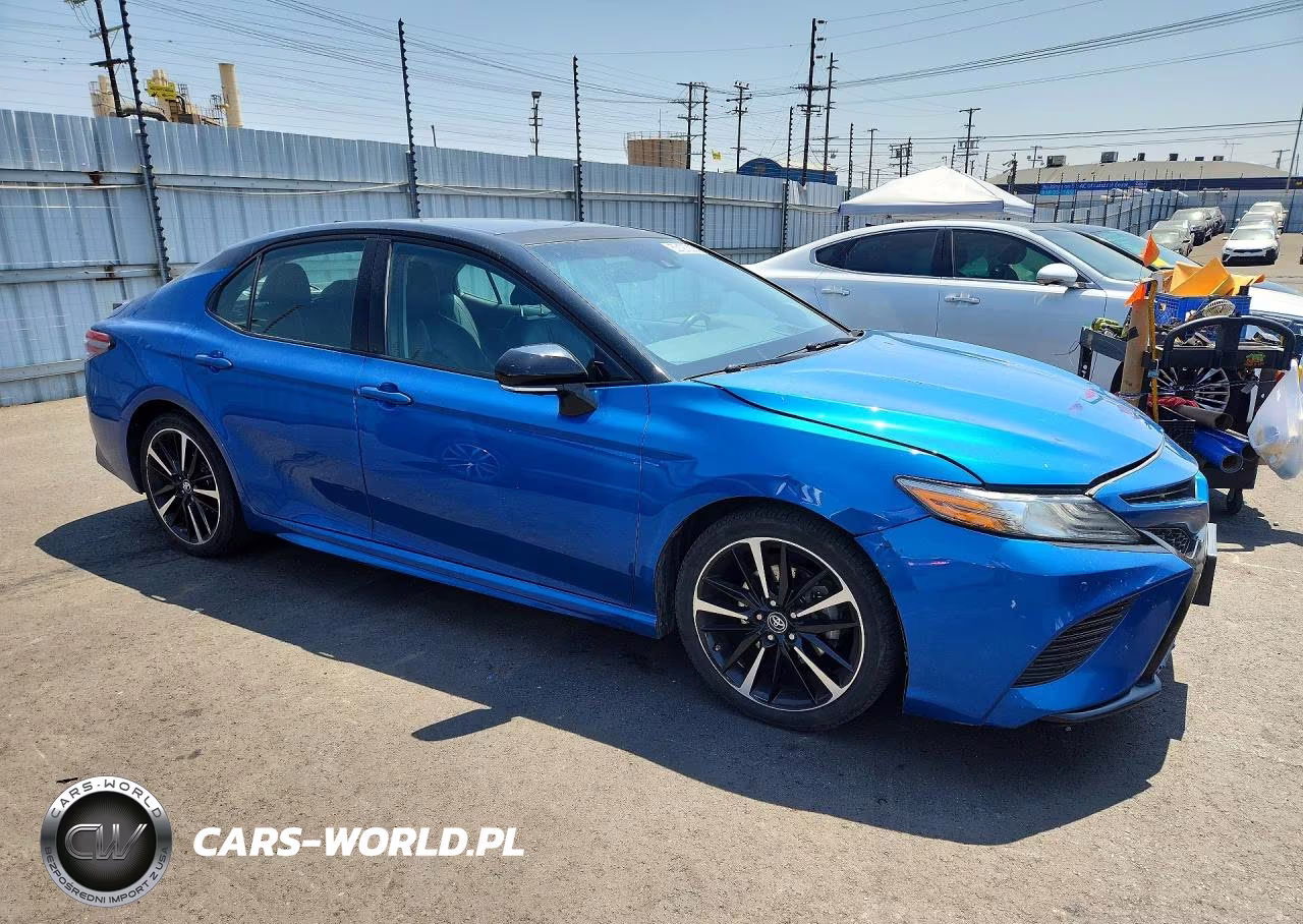2018 Toyota Camry Xse V6 VIN:4T1BZ1HK5JU019529 - 4