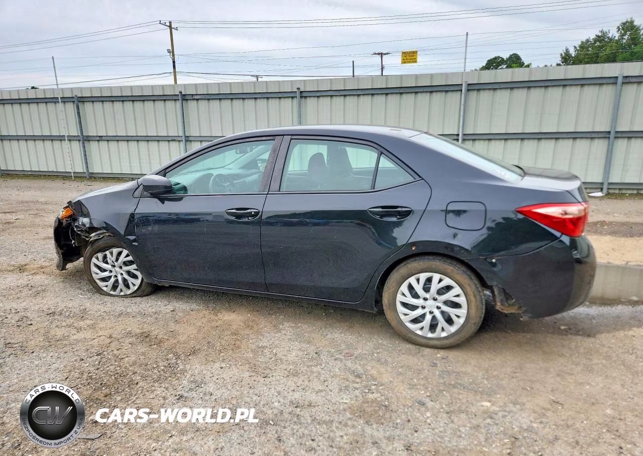 2018 Toyota Corolla Le VIN:5YFBURHE4JP814760 - 2