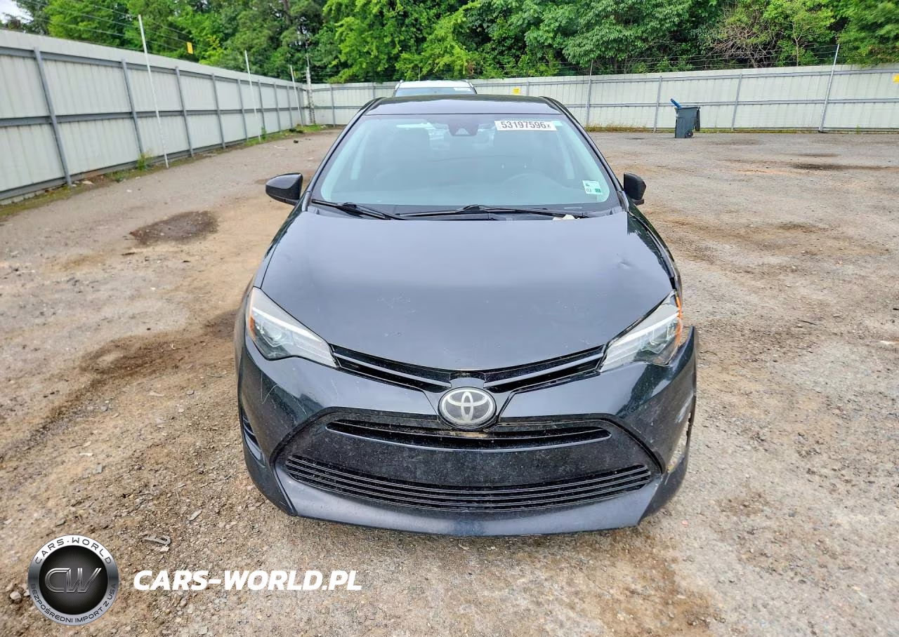 2018 Toyota Corolla Le VIN:5YFBURHE4JP814760 - 5