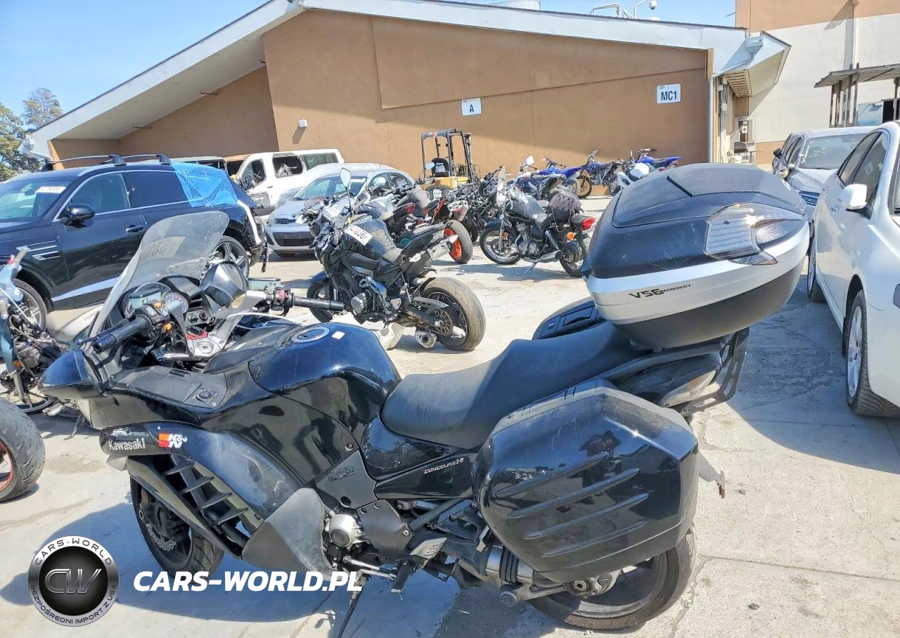 2012 Kawasaki Concours 14 VIN:JKBZGNC10CA016353 - 3