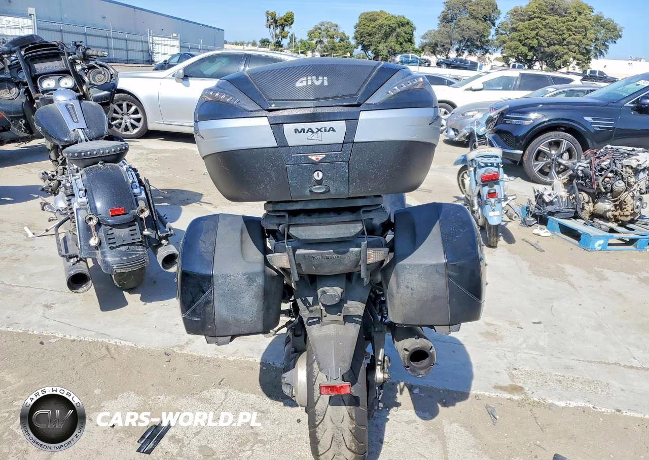 2012 Kawasaki Concours 14 VIN:JKBZGNC10CA016353 - 4