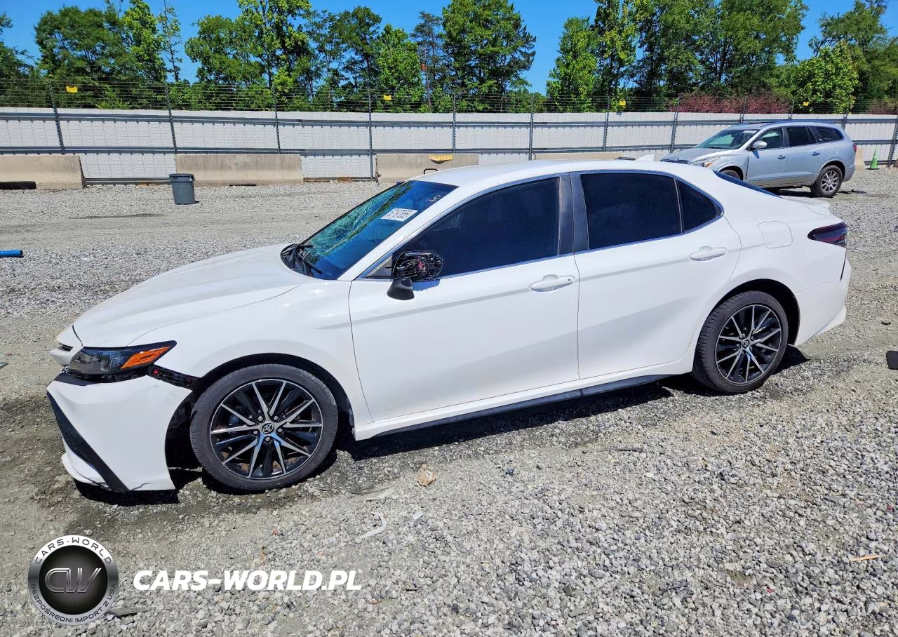 2021 Toyota Camry Se – zdjęcie 1 z 12