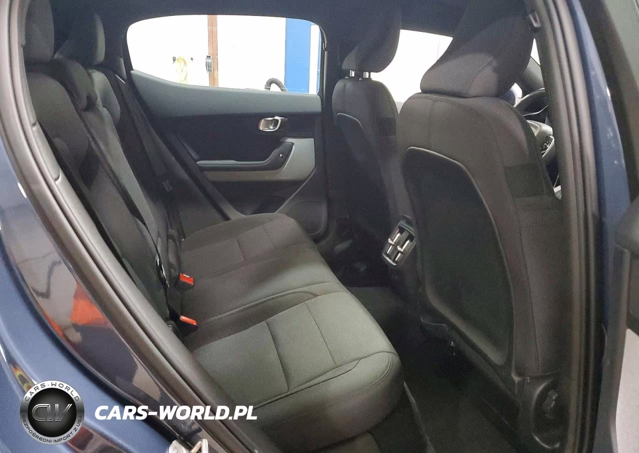 2024 Polestar 2 VIN:YSMFD3KA6RL225545 - 10