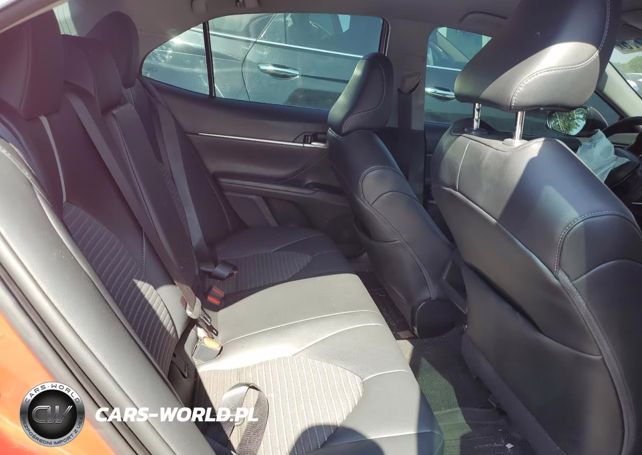 2020 Toyota Camry Se VIN:4T1G11AK1LU349100 - 10