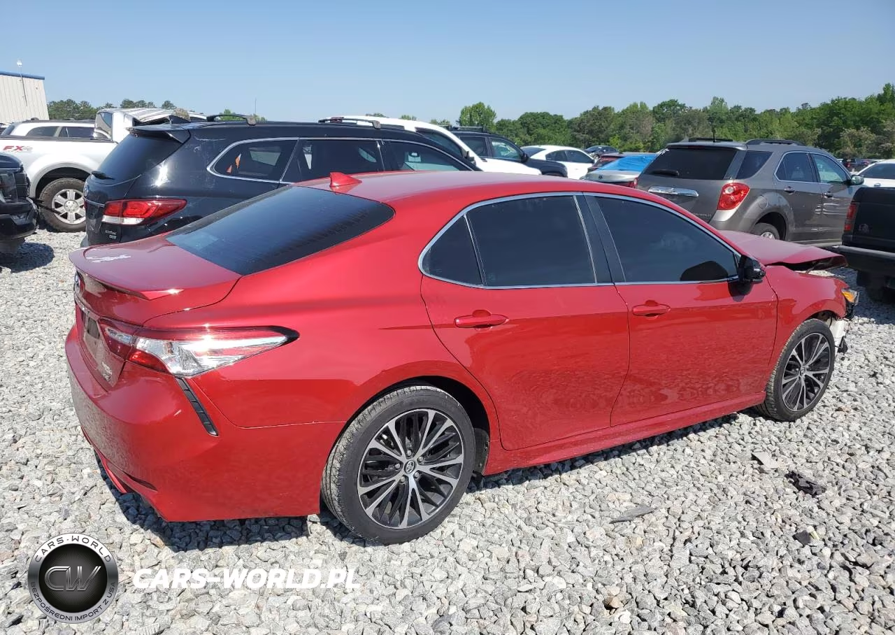 2020 Toyota Camry Se VIN:4T1G11AK1LU349100 - 3
