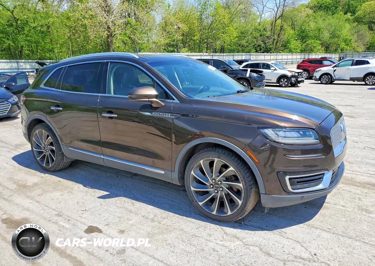 2019 Lincoln Nautilus Reserve VIN:2LMPJ6L91KBL42485 - 4