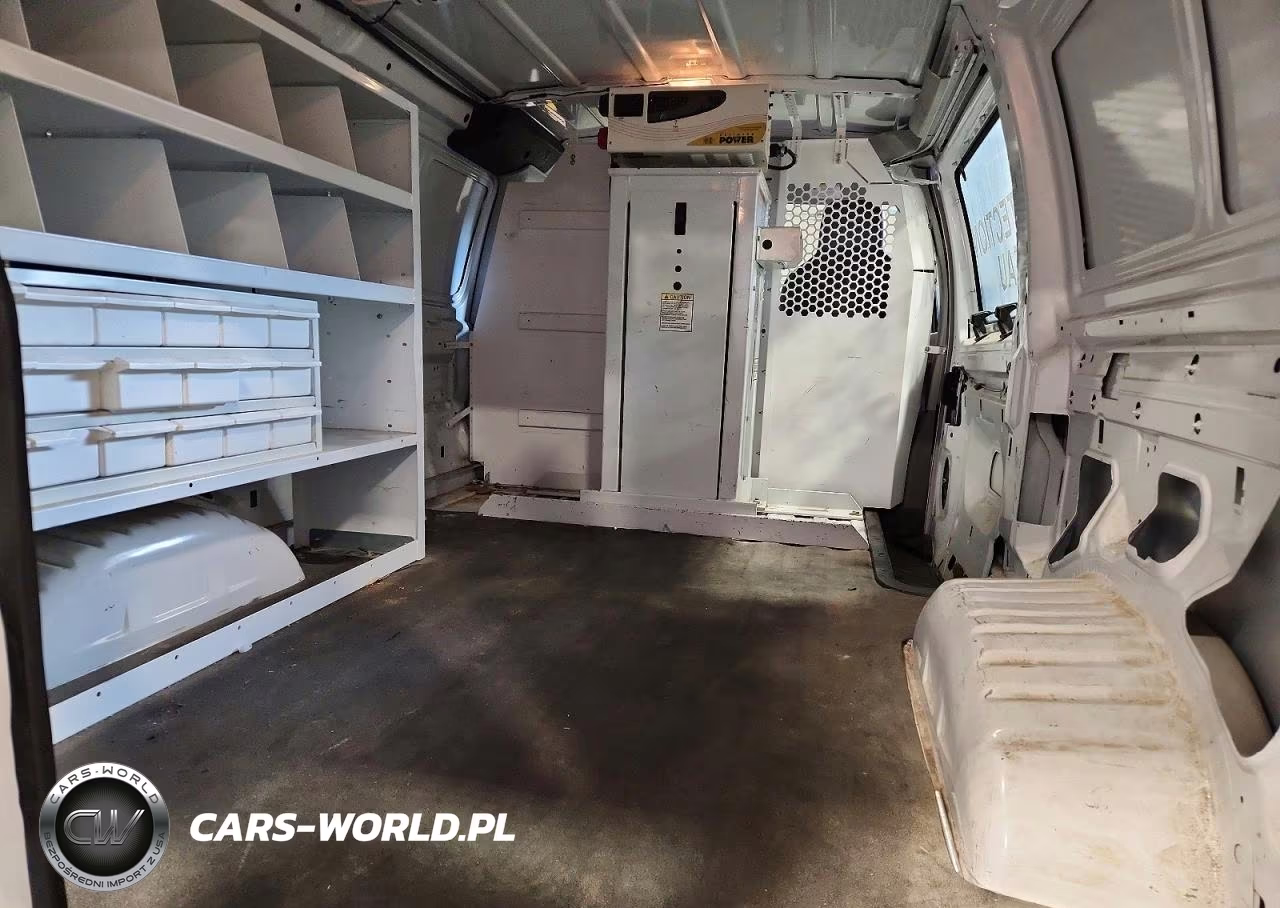 2014 Ford E350 Van With Bucket Lift VIN:1FDSE3ELXEDA48857 - 10