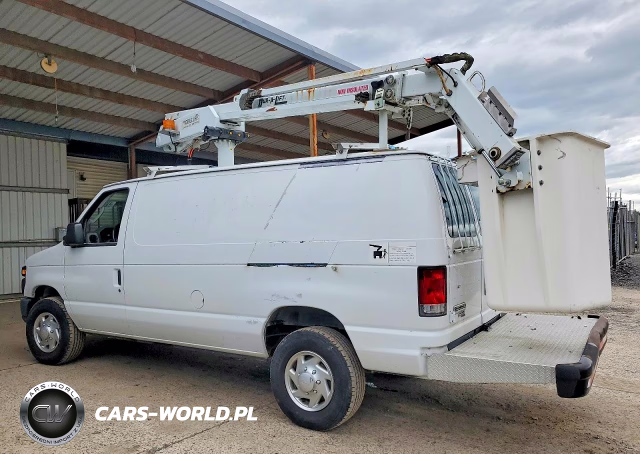 2014 Ford E350 Van With Bucket Lift VIN:1FDSE3ELXEDA48857 - 3