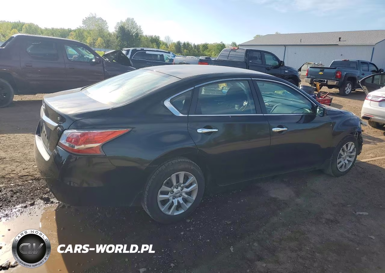 2015 Nissan Altima 2.5 S VIN:1N4AL3AP2FN381831 - 3