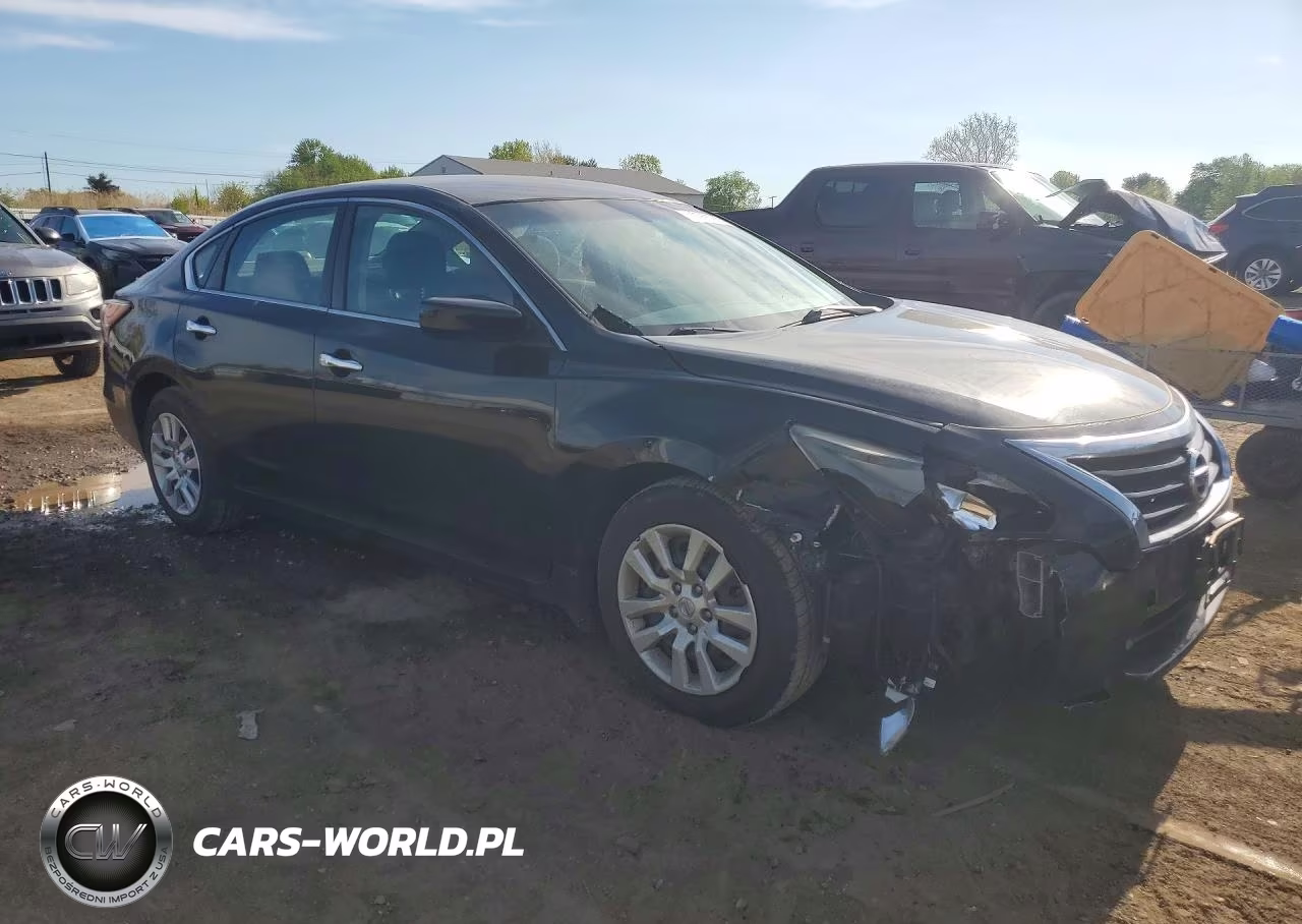 2015 Nissan Altima 2.5 S VIN:1N4AL3AP2FN381831 - 4