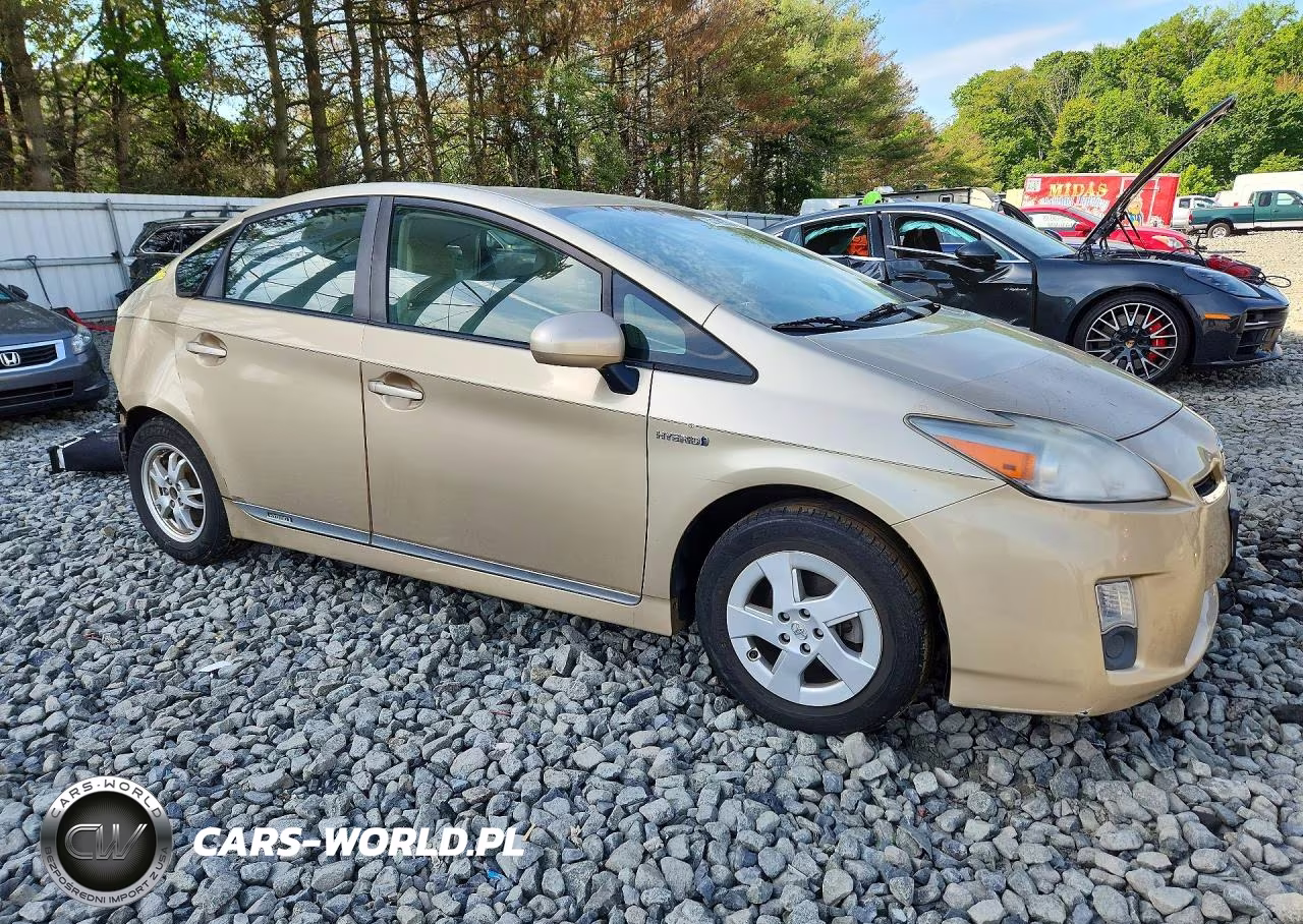 2011 Toyota Prius Two VIN:JTDKN3DU6B1452217 - 4