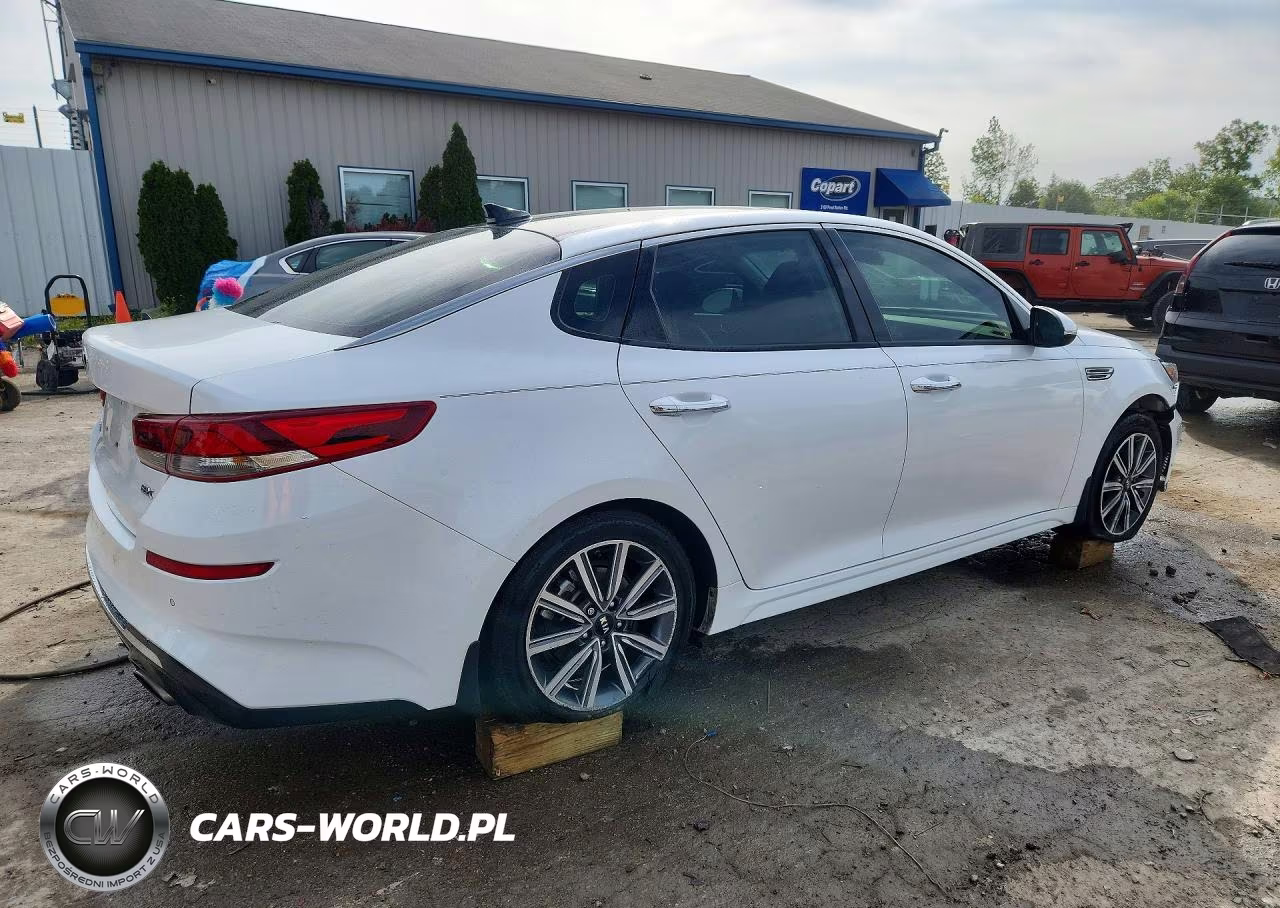 2019 Kia Optima Ex VIN:5XXGU4L16KG329818 - 3