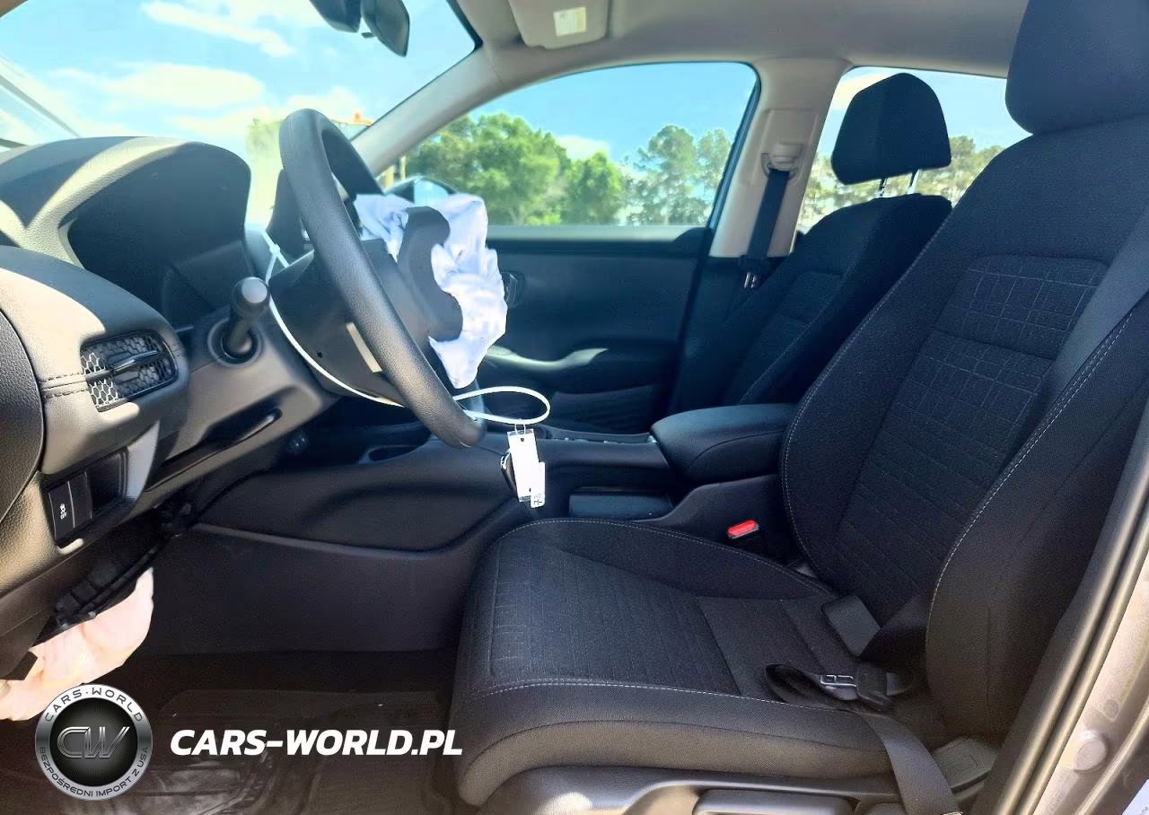 2026 Honda Hr-V Lx VIN:3CZRZ1H3XTM738434 - 7