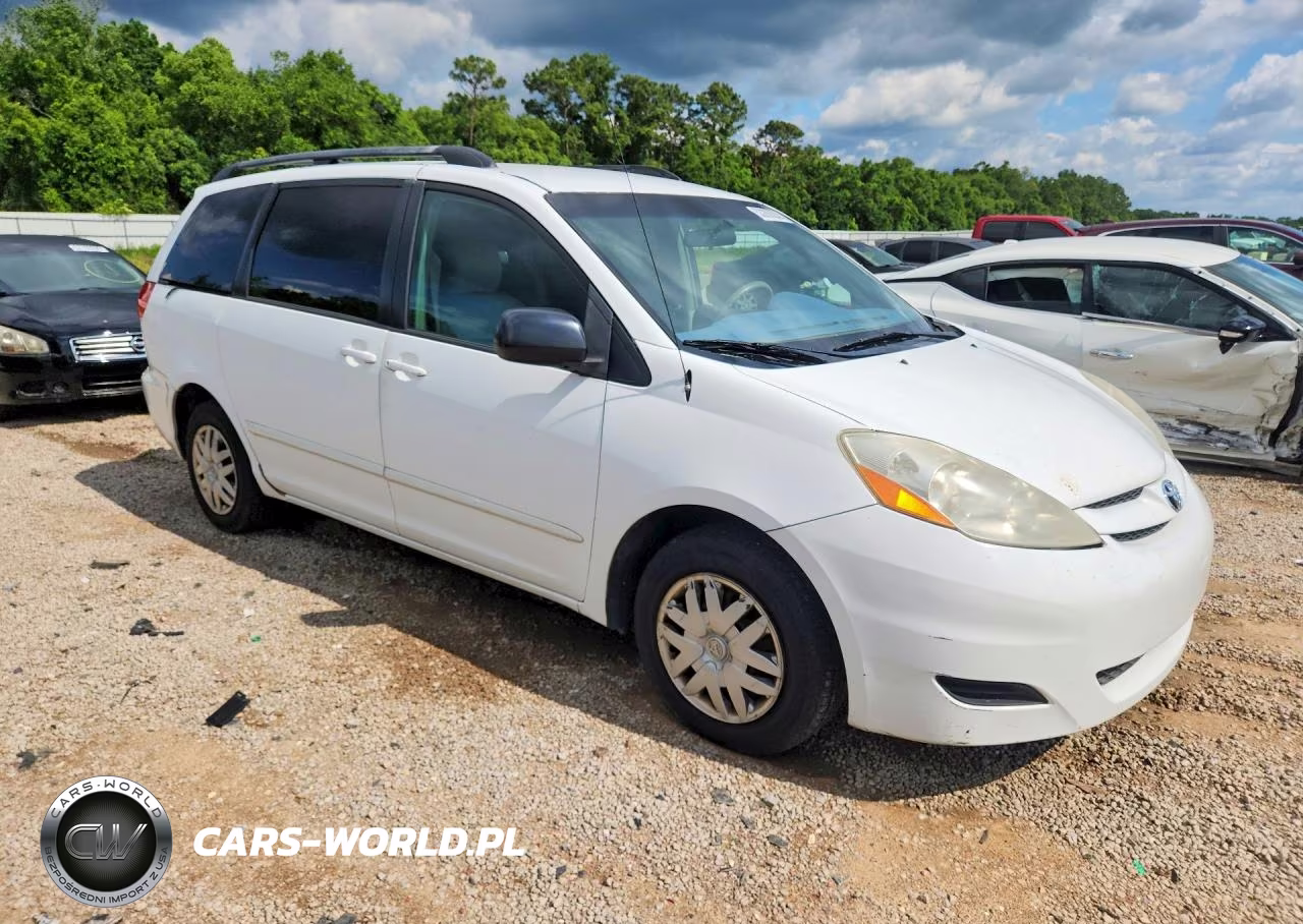 2008 Toyota Sienna Le 8-Passenger VIN:5TDZK23C38S185804 - 4