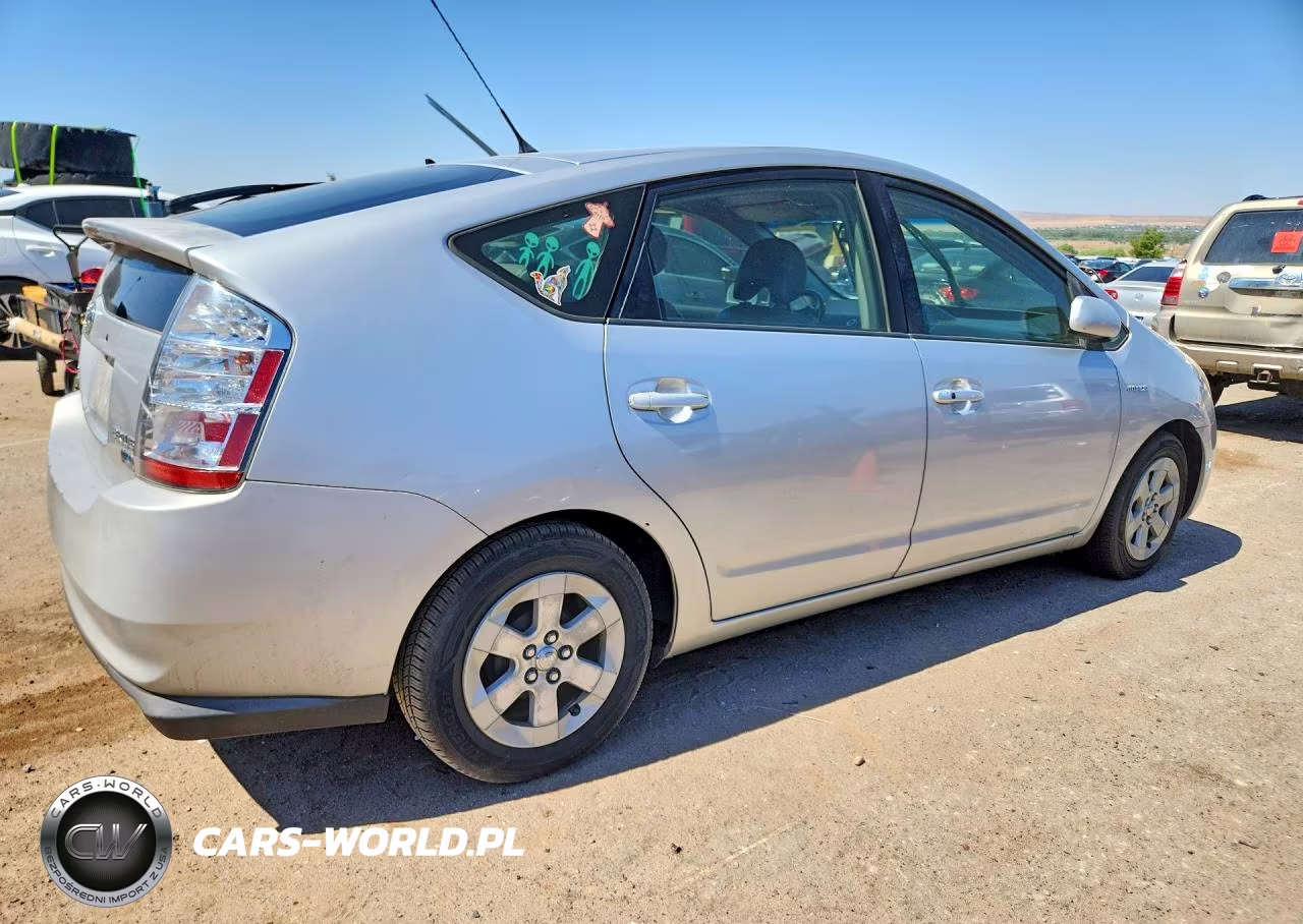 2007 Toyota Prius Base VIN:JTDKB20U077655567 - 3