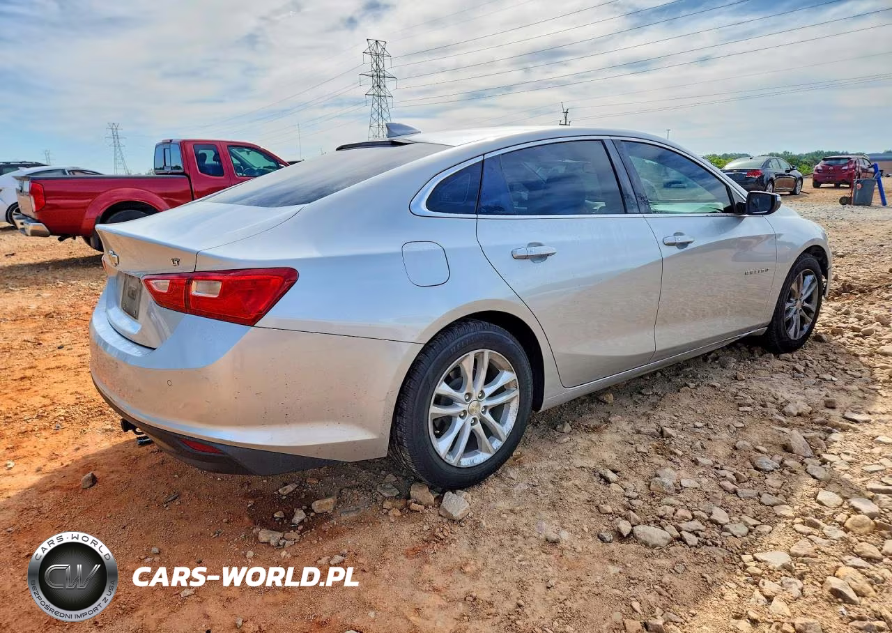 2017 Chevrolet Malibu Lt VIN:1G1ZE5ST5HF171924 - 3