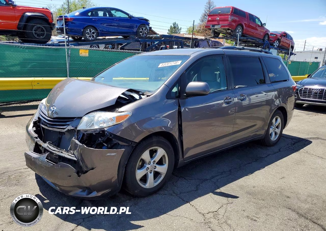 2015 Toyota Sienna Le