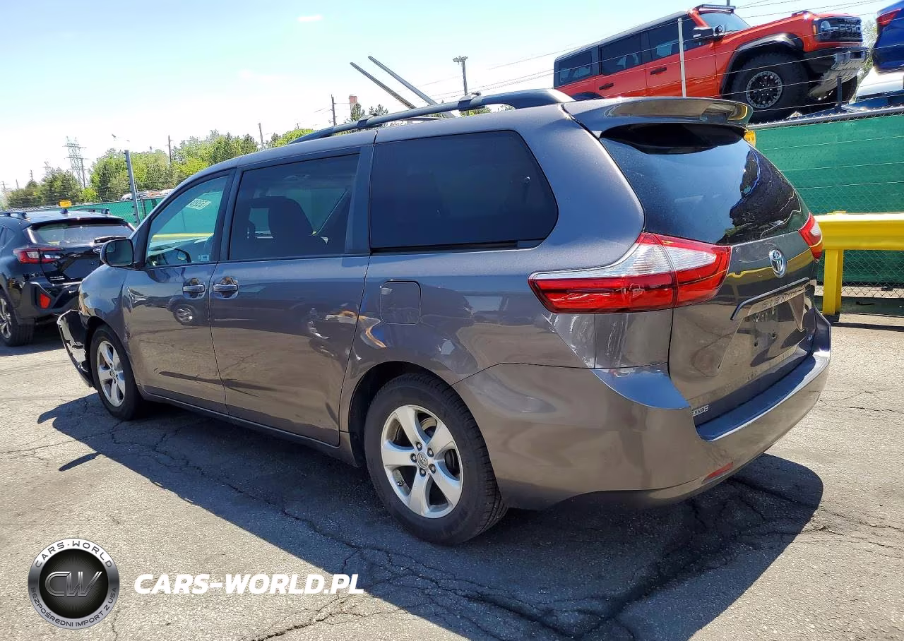 2015 Toyota Sienna Le VIN:5TDKK3DC0FS586455 - 2