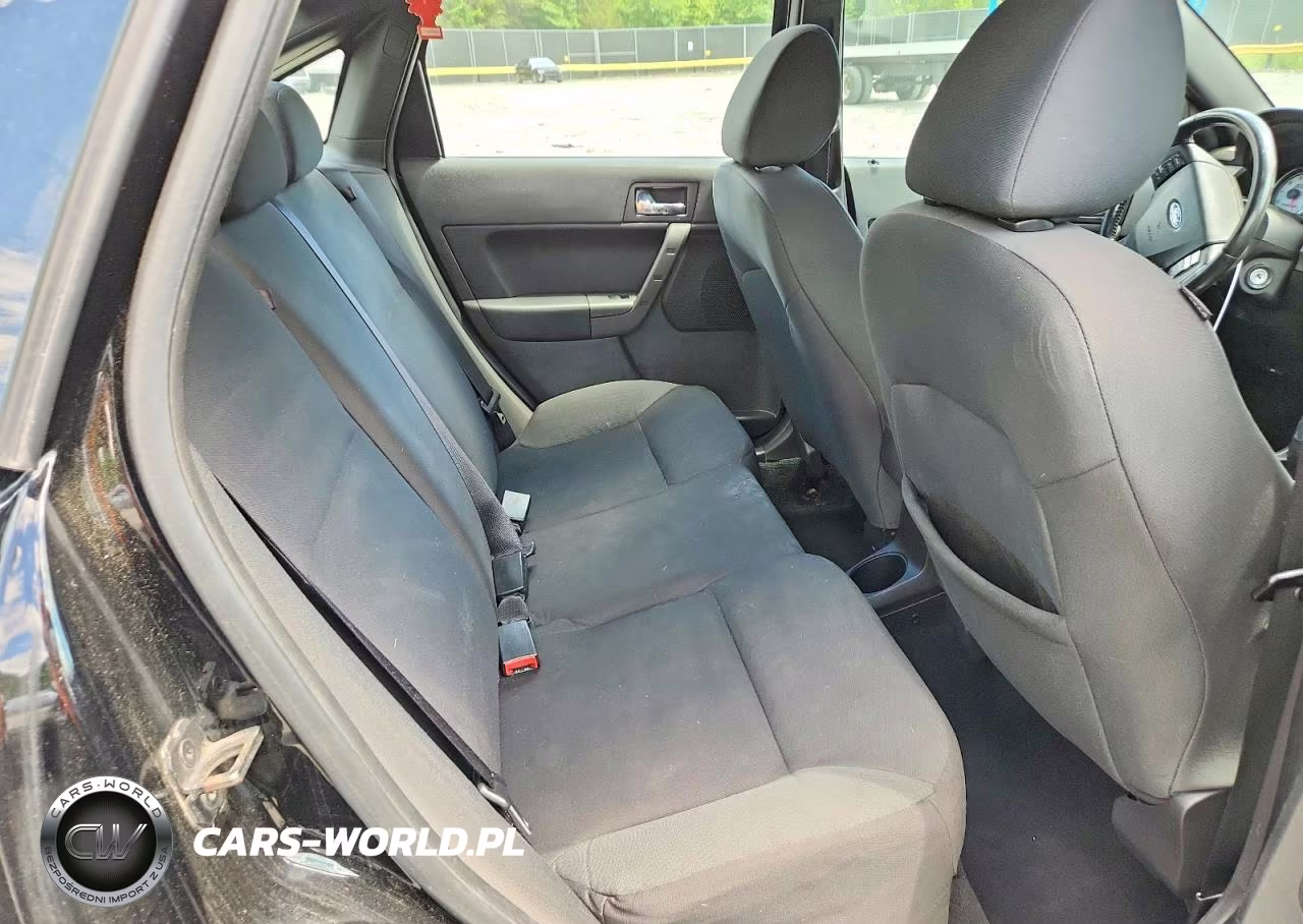 2010 Ford Focus Ses VIN:1FAHP3GN0AW149045 - 10