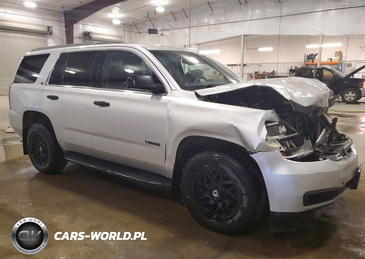 2018 Chevrolet Tahoe K1500 Lt VIN:1GNSKBKC0JR358807 - 4
