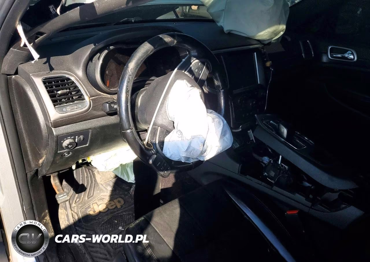 2018 Jeep Grand Cherokee Laredo VIN:1C4RJFAG3JC295694 - 8