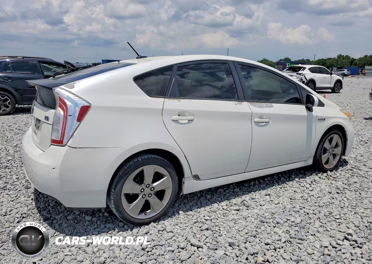 2013 Toyota Prius Persona Series Se VIN:JTDKN3DU5D1671091 - 3