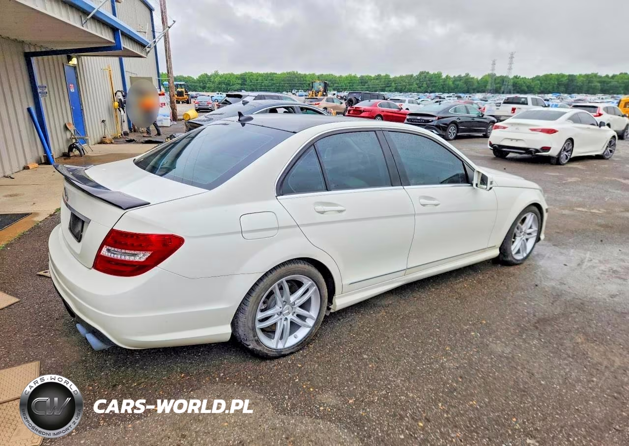 2012 Mercedes-Benz C 250 VIN:WDDGF4HB0CR218066 - 3