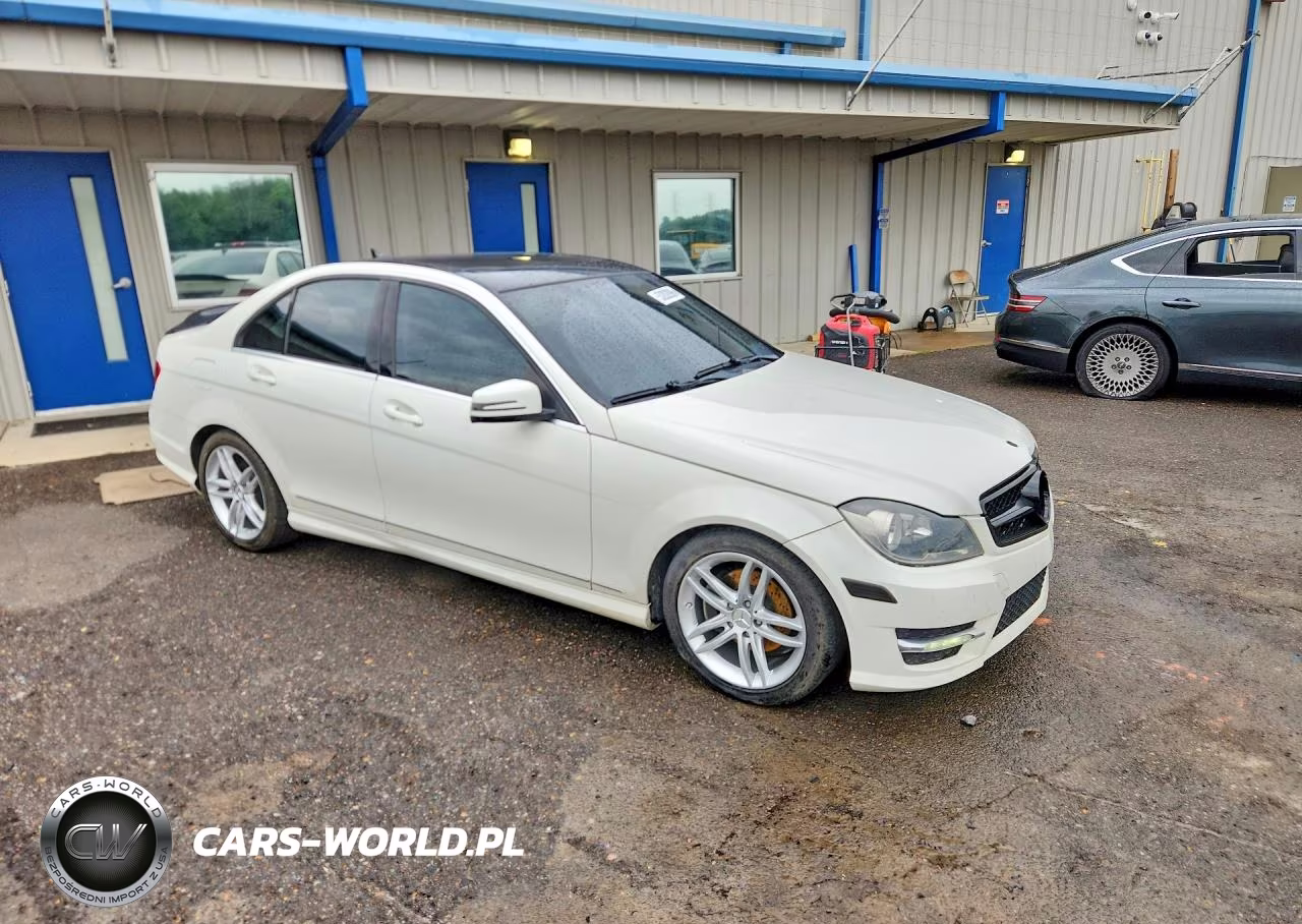 2012 Mercedes-Benz C 250 VIN:WDDGF4HB0CR218066 - 4