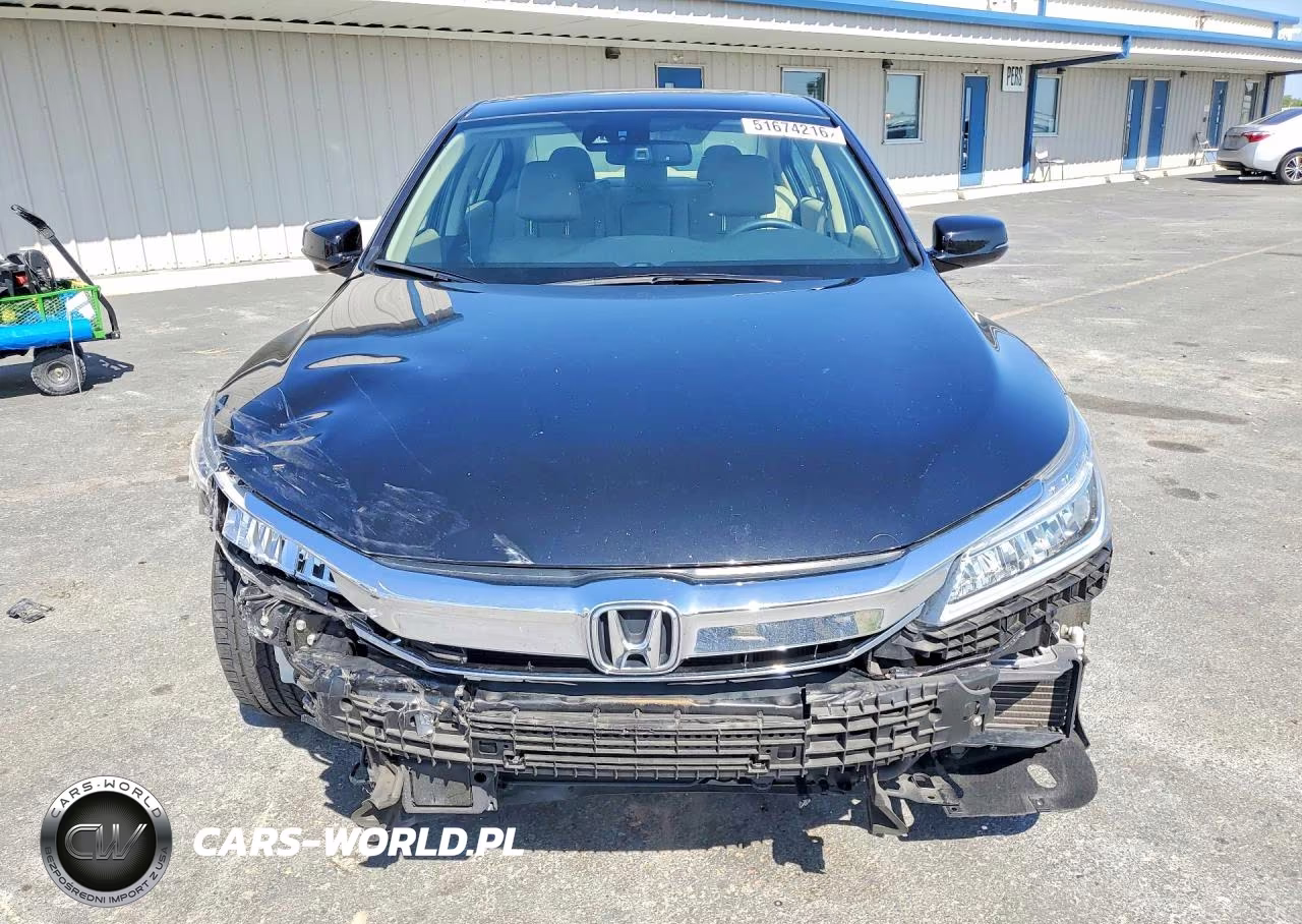 2017 Honda Accord Touring Hybrid VIN:JHMCR6F77HC025822 - 5