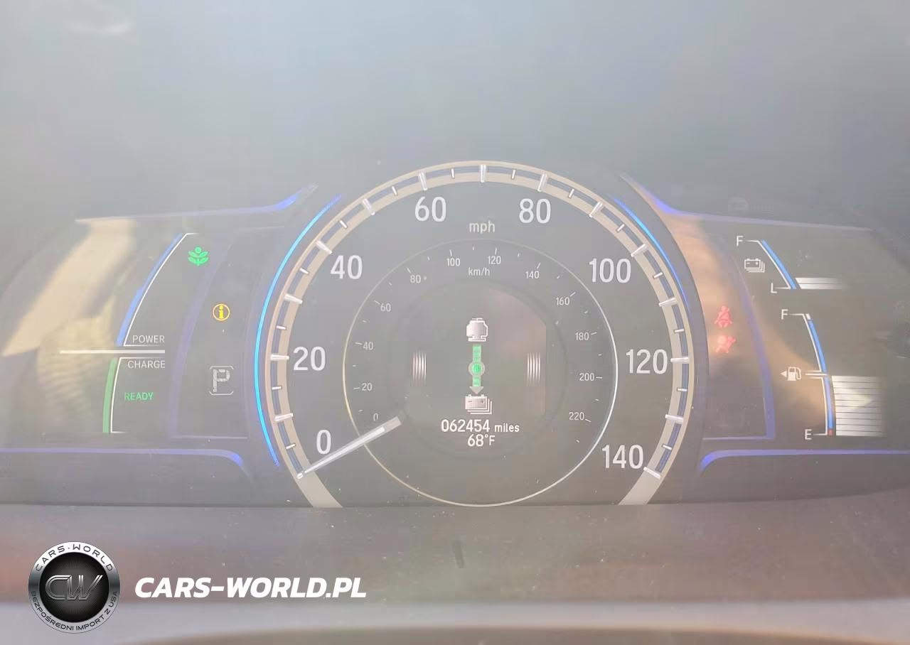 2017 Honda Accord Touring Hybrid VIN:JHMCR6F77HC025822 - 9