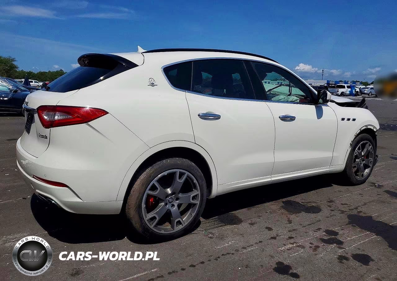 2019 Maserati Levante VIN:ZN661XUA1KX333822 - 3