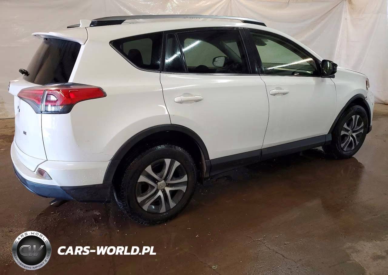 2017 Toyota Rav4 Le VIN:JTMZFREV3HJ107175 - 3